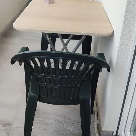 Sabi Qerret Golem (Tirana)