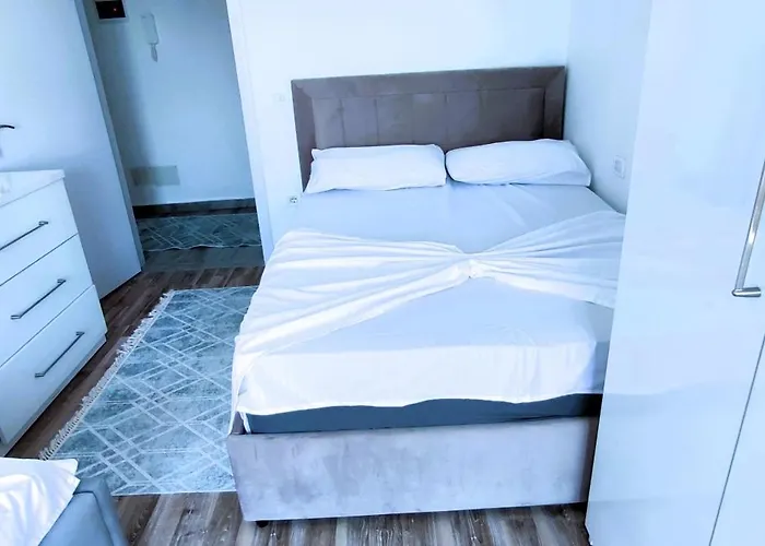 Apartment Sabi Qerret *