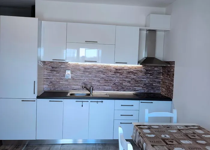 Sabi Qerret Apartment