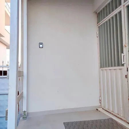 Sabi Qerret Golem (Tirana)